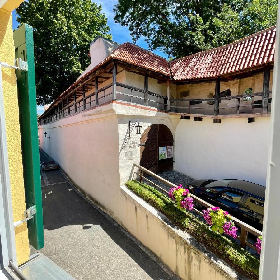 Stadtmauer Apartments: Luxurious Family-friendly By The * Noerdlingen